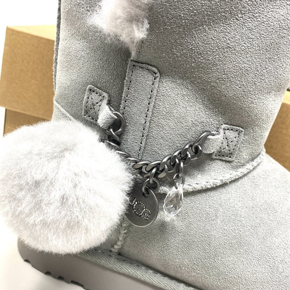 UGG Women's Size 1118983-SEL CLASSIC SHORT CHARM Boot Crystal Pendant Gray Suede - Picture 3 of 9